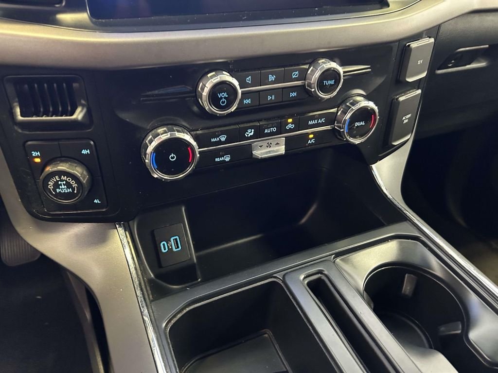 Used 2024 Black Ford XLT image 23
