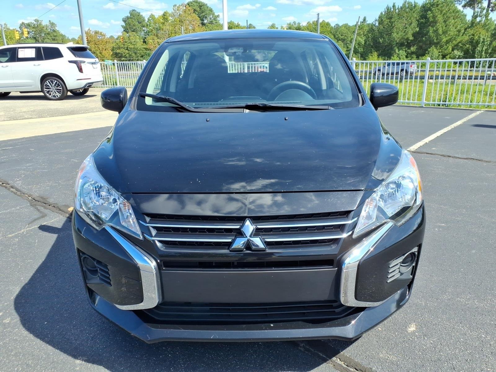 Used 2024  MITSUBISHI  image 7