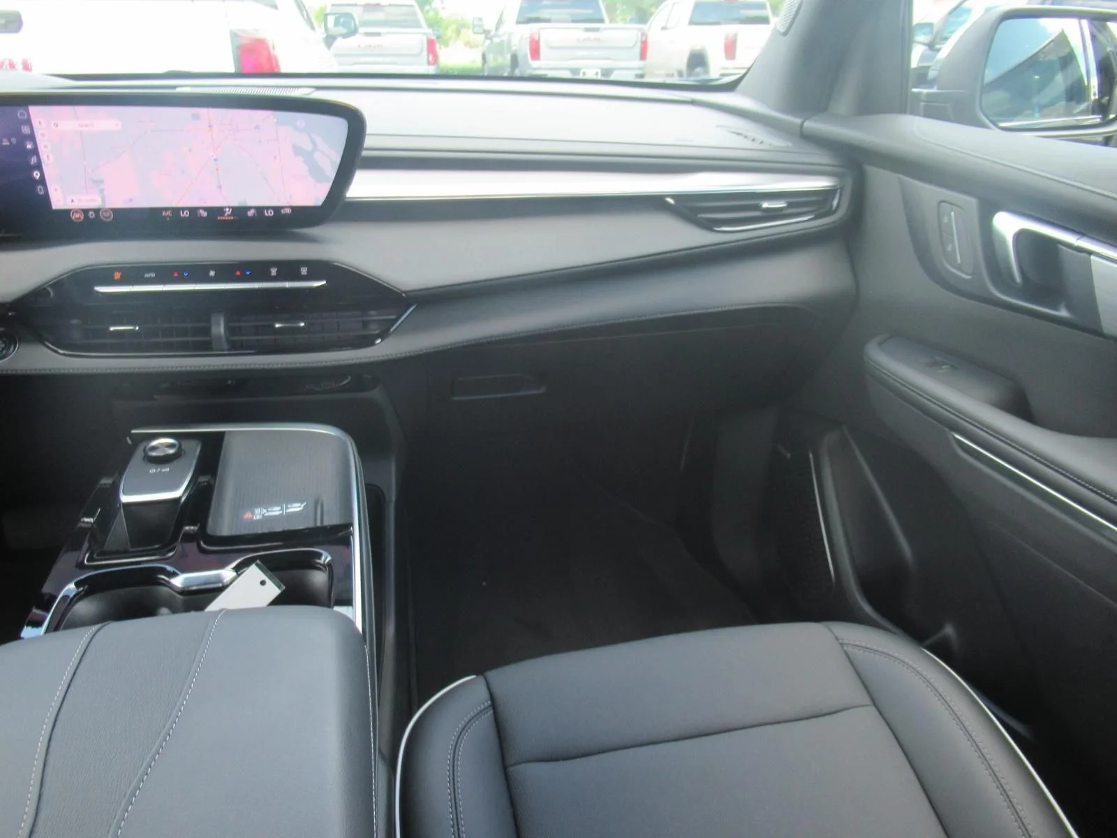 Used 2025 Blue Buick Preferred image 14