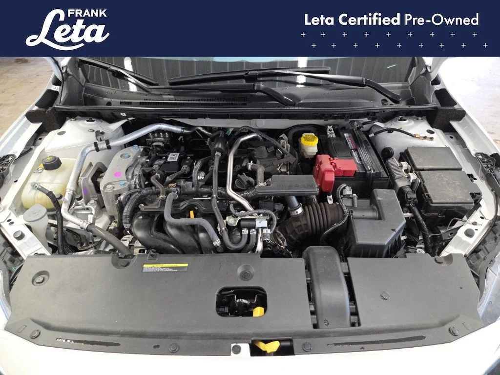 Used 2025 White Nissan SR image 24