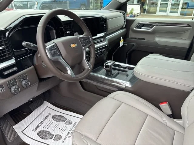 New 2026 Polar White Tricoat Chevrolet LTZ image 34