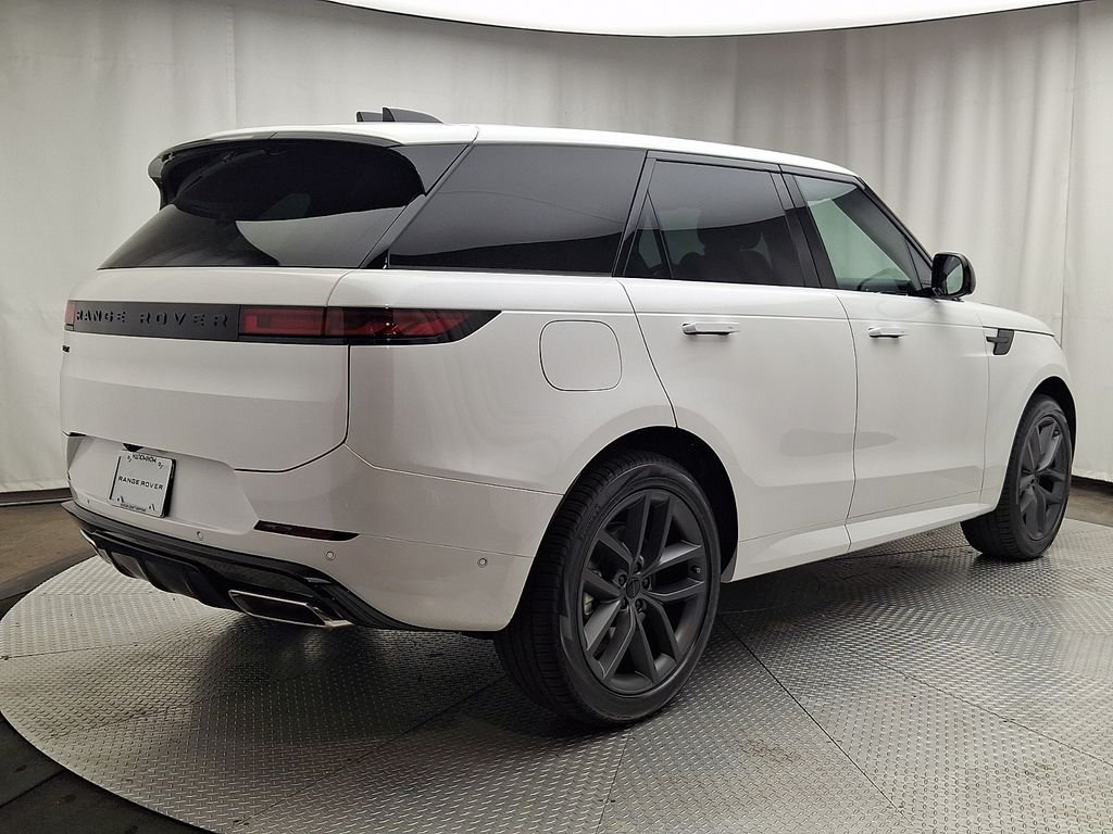 New 2026 Ostuni Pearl White Land Rover Dynamic SE image 3