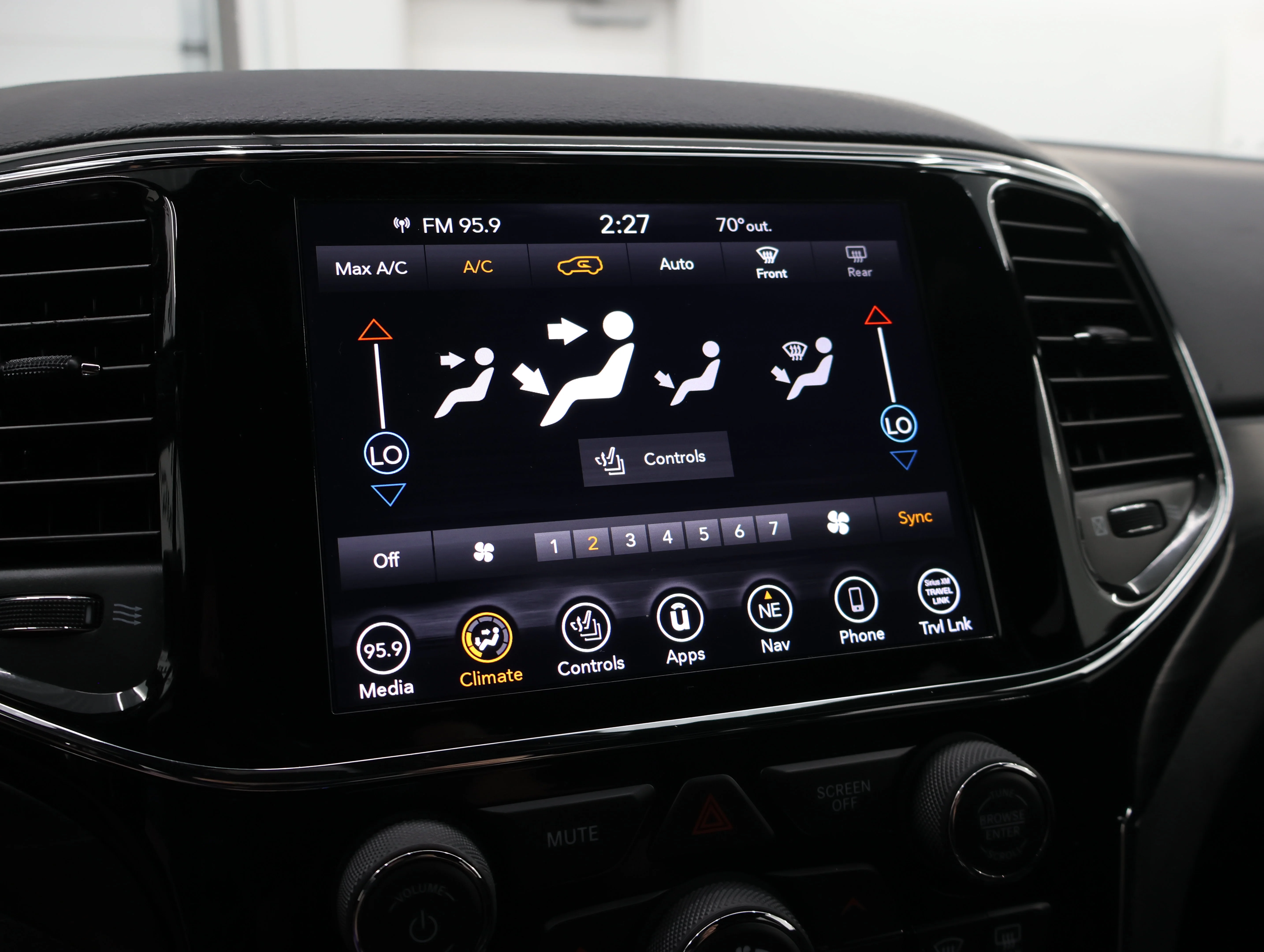 Used 2020 Sting-Gray Clearcoat Jeep Altitude image 51