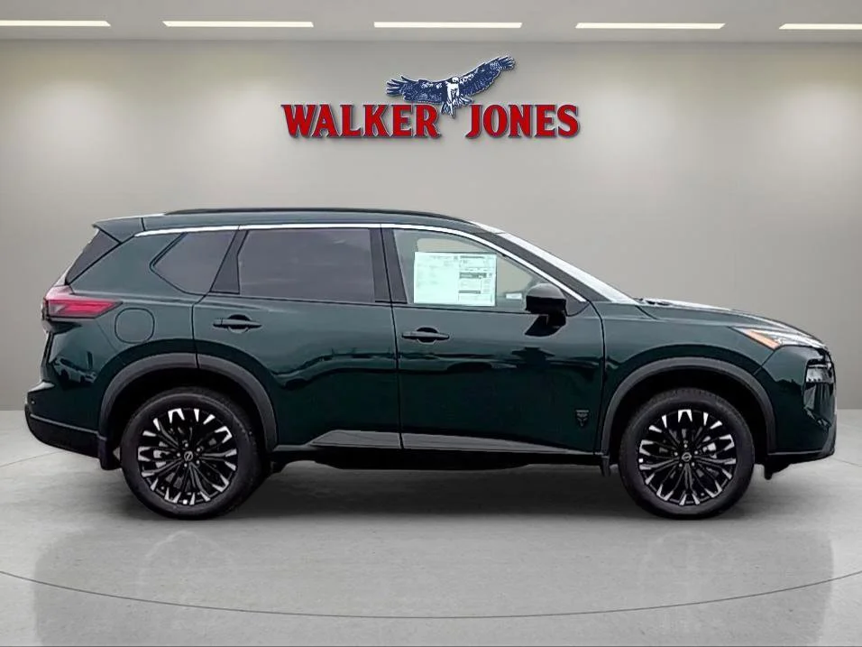 New 2026 Obsidian Green Pearl Nissan Dark Armor™ image 8