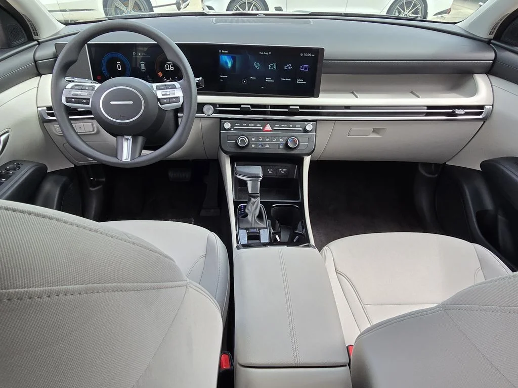 New 2026 White Hyundai SE image 20