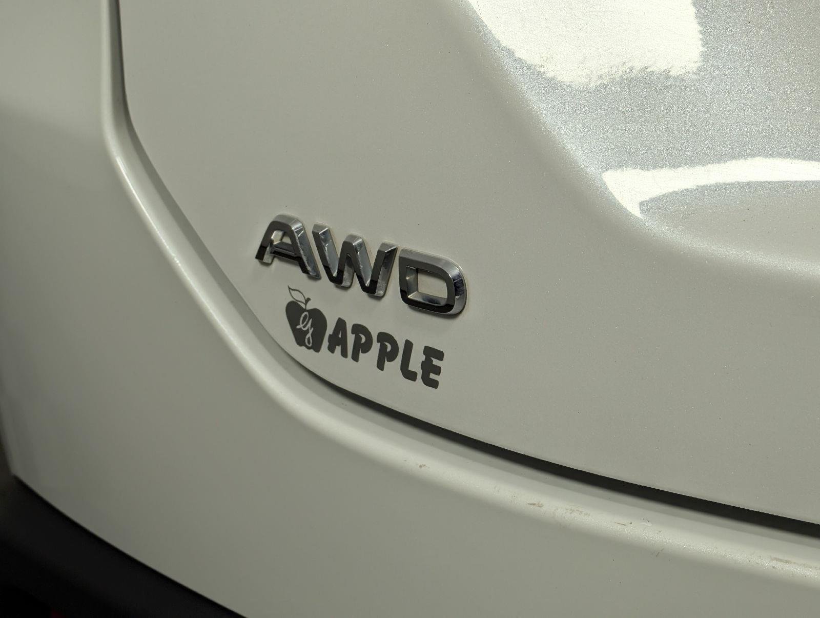 2023 Honda Pilot LX - Photo 7