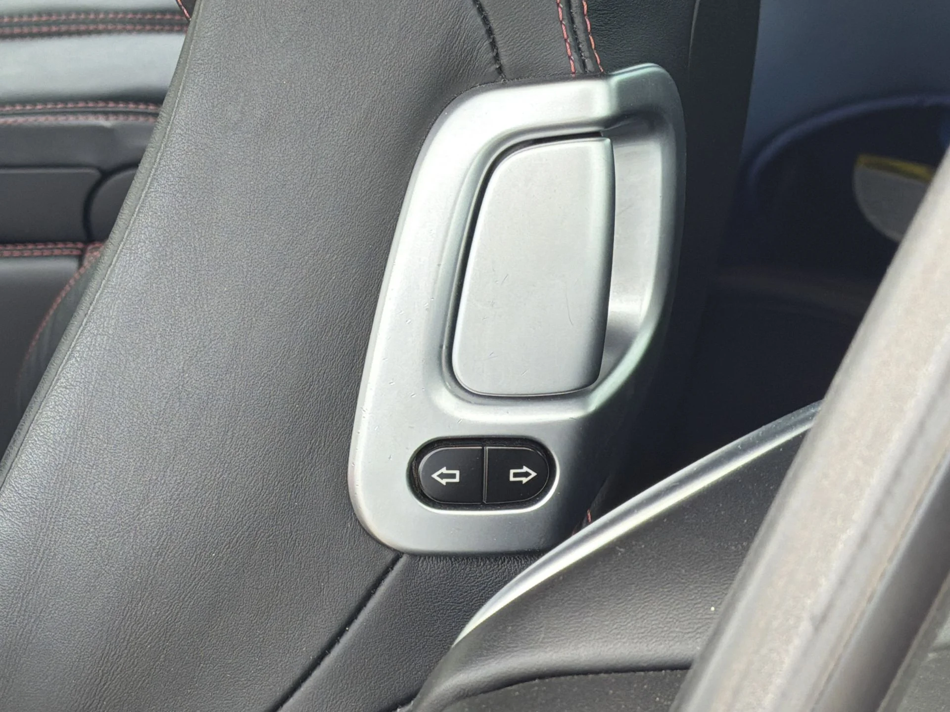 Used 2014 Red Bentley Speed image 20