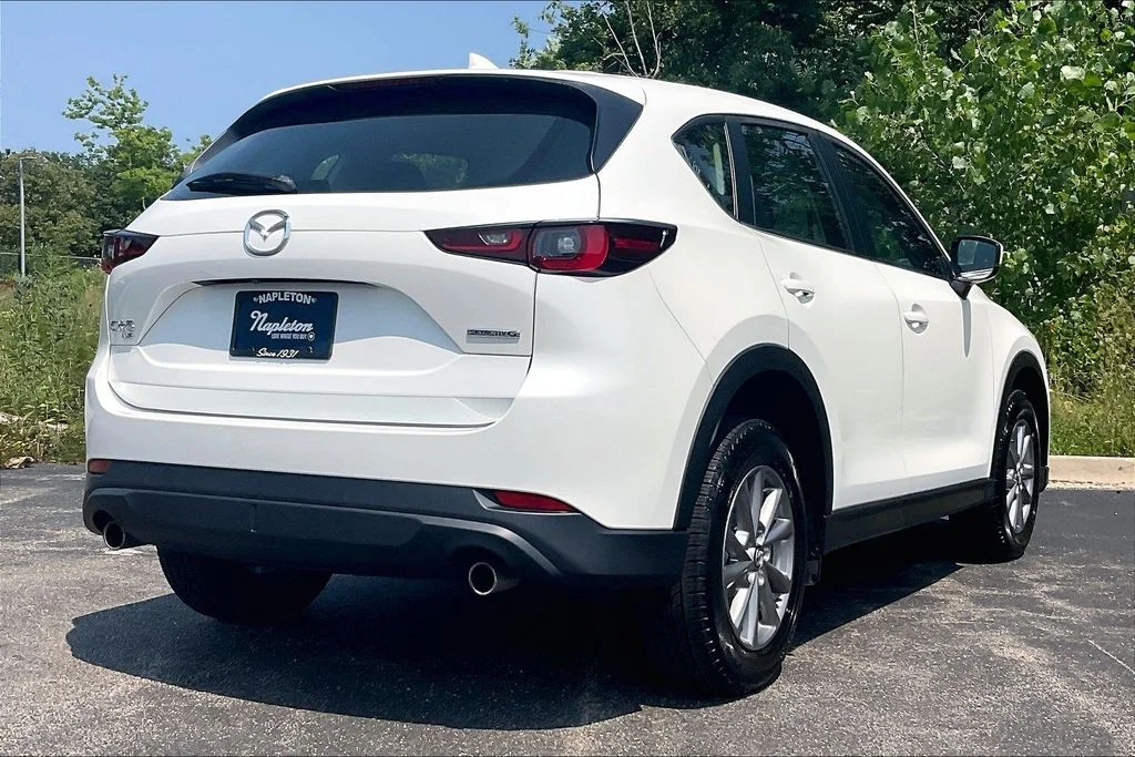 Used 2022 Snowflake White Pearl Mazda 2.5 S image 13