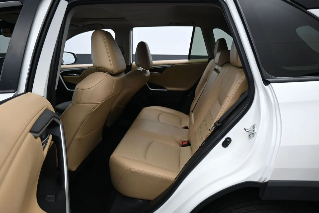 Used 2023 Ice Cap Toyota Limited image 29
