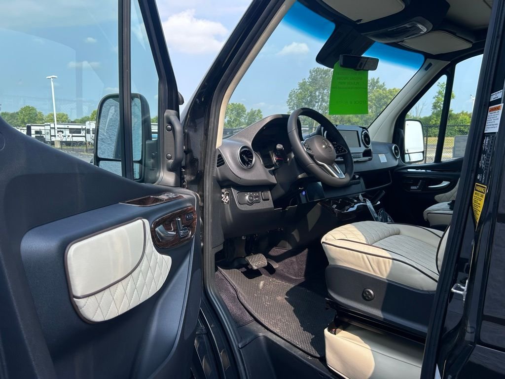 2024 Mercedes-Benz Sprinter Cargo Van Base - Photo 13