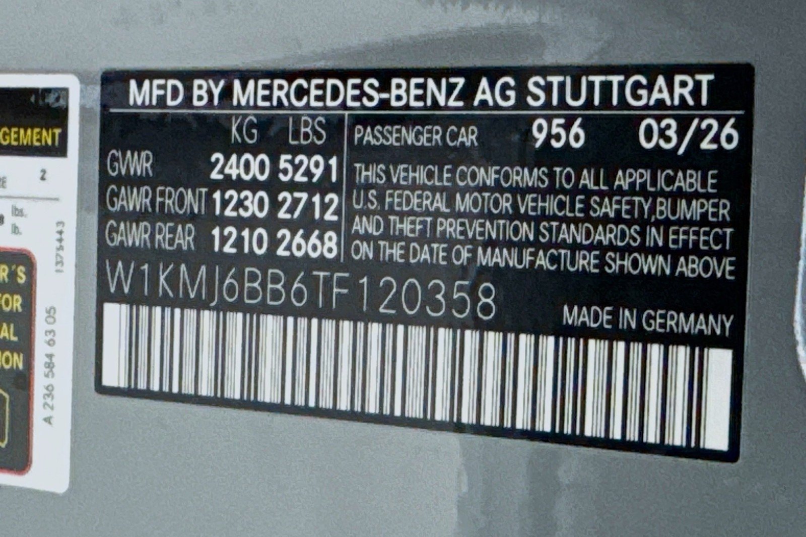 New 2026 MANUFAKTUR Alpine Grey Metallic Mercedes-Benz CLE 450 4MATIC® Coupe image 24