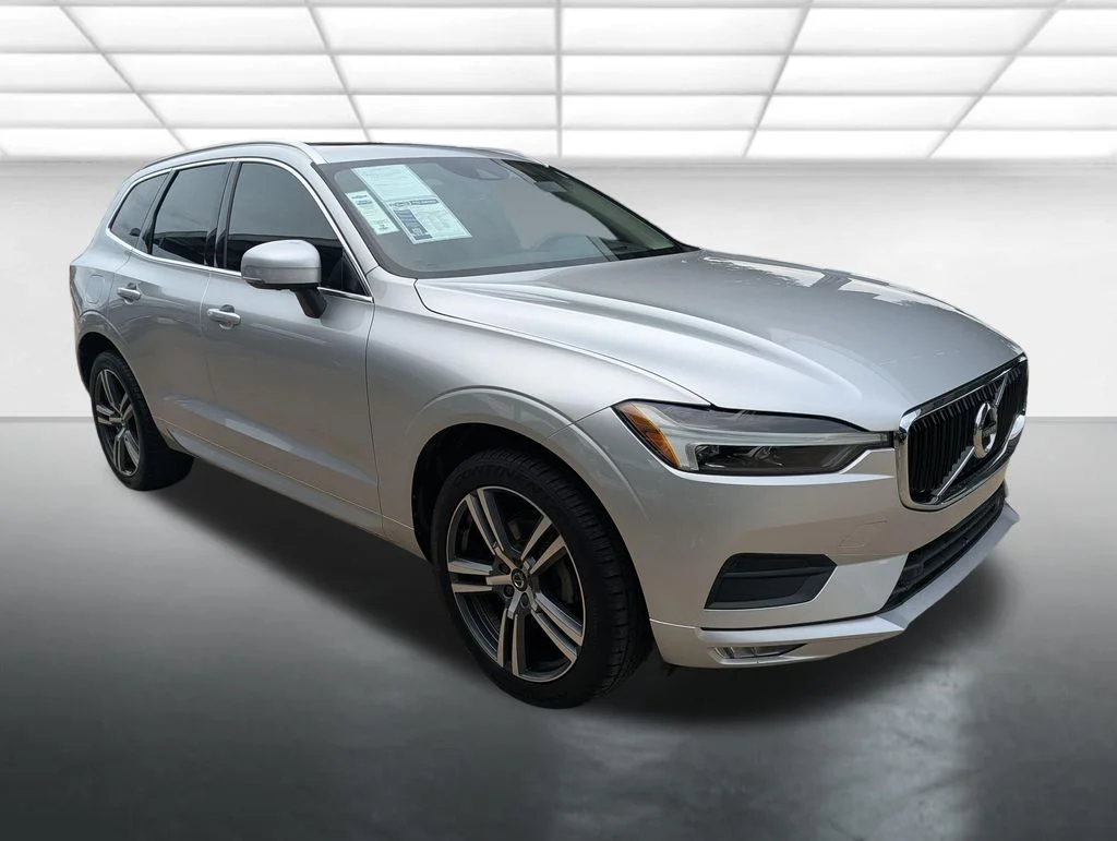 2021 Volvo XC60 T5 Momentum FWD's photo