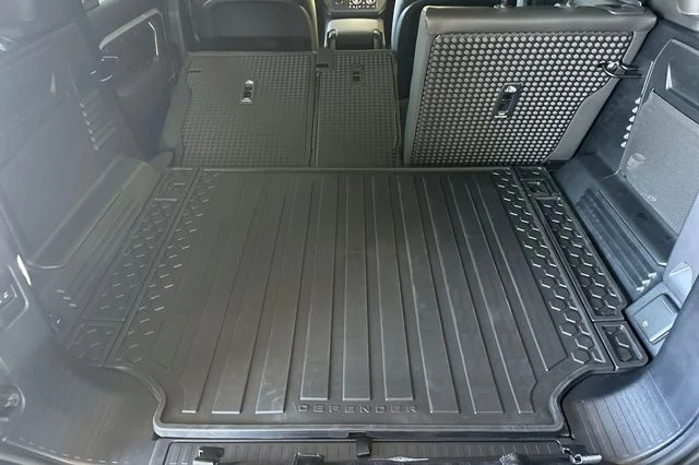 New 2026 Borasco Grey Land Rover X-Dynamic SE image 14