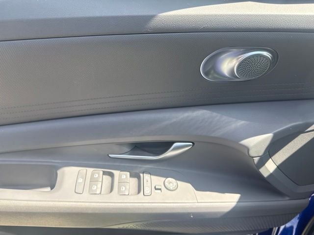 Used 2024 Blue Hyundai SEL image 12