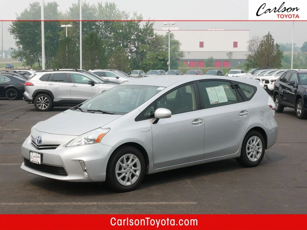 Used 2014 Silver Toyota Three image 1