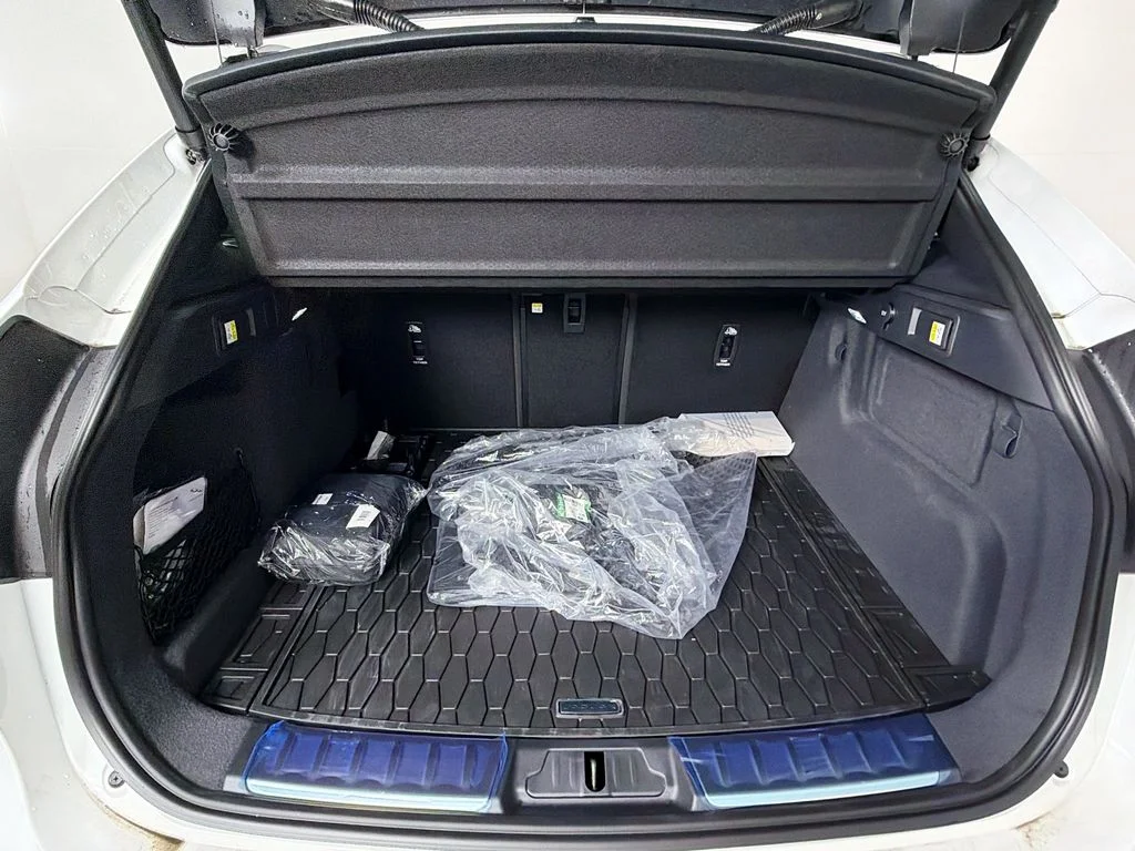 2026 Jaguar F-Pace R-Dynamic S - Photo 28