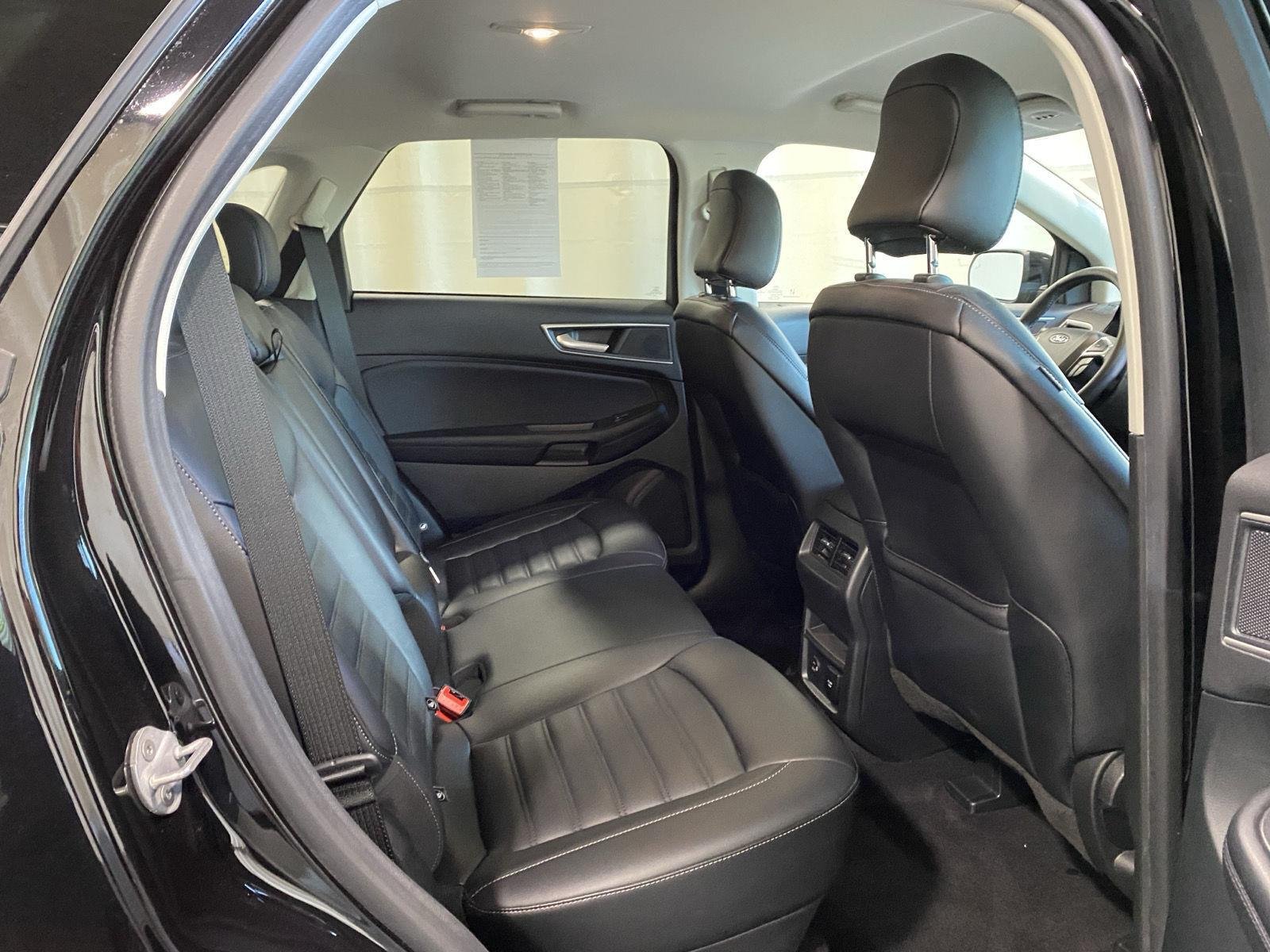 Used 2022 Agate Black Ford SEL image 12