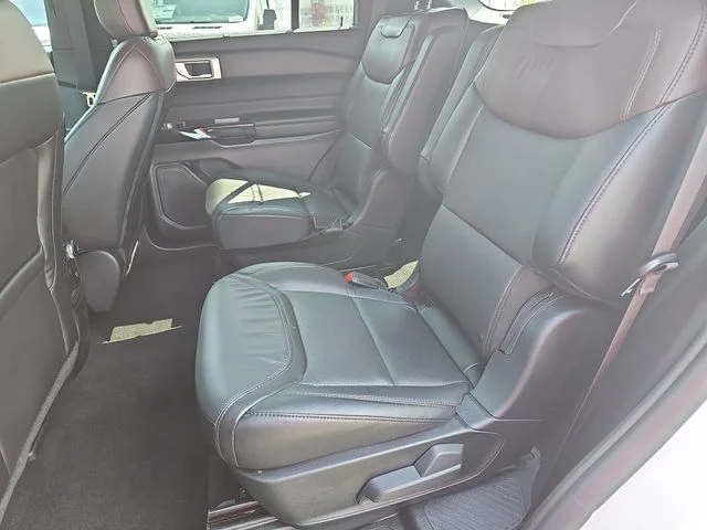 Used 2023 White Ford Platinum image 14