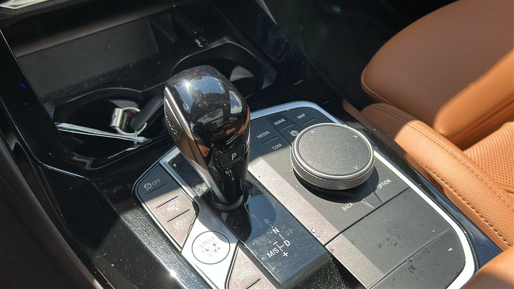 Used 2023 Gray BMW xDrive30i image 18
