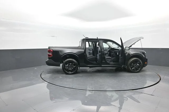 New 2026 Shadow Black Ford XLT image 36
