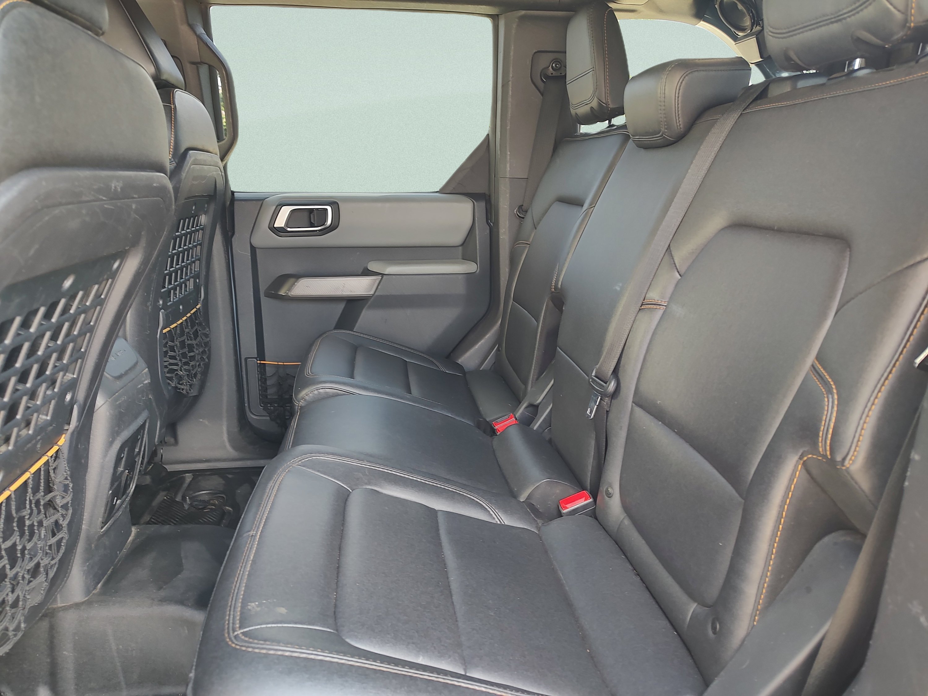 Used 2023 Azure Gray Metallic Tri-Coat Ford Badlands image 27