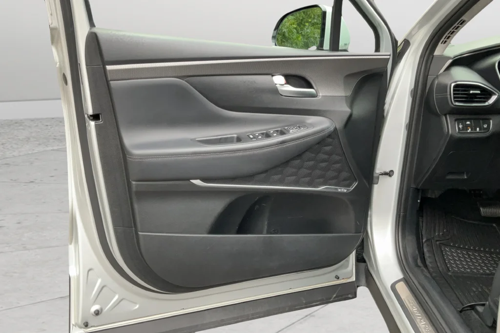 2019 Hyundai Santa Fe Limited - Photo 10