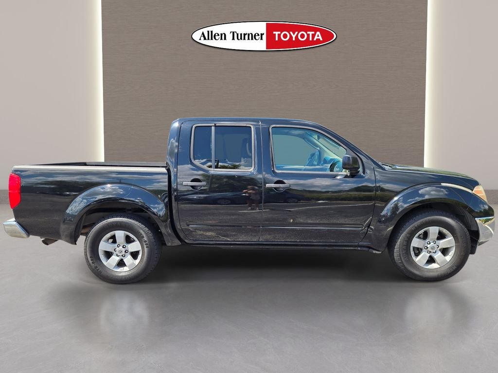 Used 2011 Black Nissan SV image 5