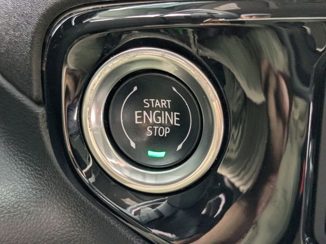 Used 2024 Summit White Chevrolet RST image 27