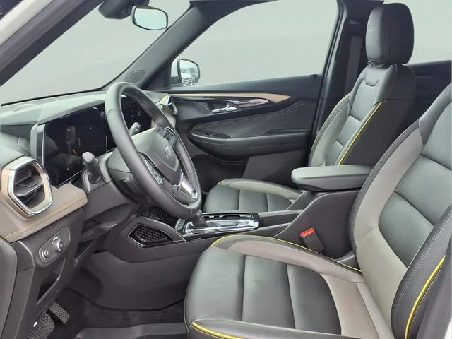 New 2026 Iridescent Pearl Tricoat Chevrolet ACTIV image 21