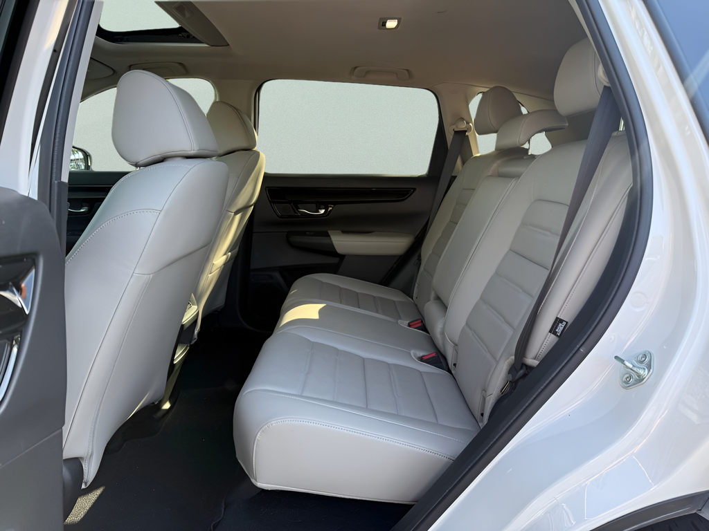 Used 2023 White Honda EX-L image 11