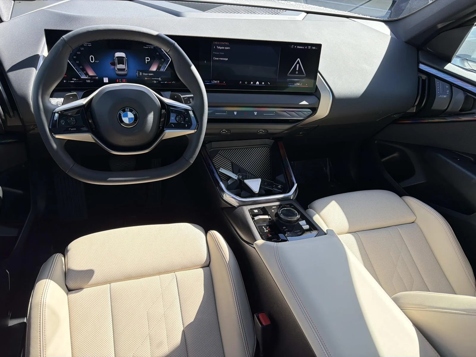 Used 2025 Alpine White BMW 30 xDrive Sports Activity Vehicle image 7