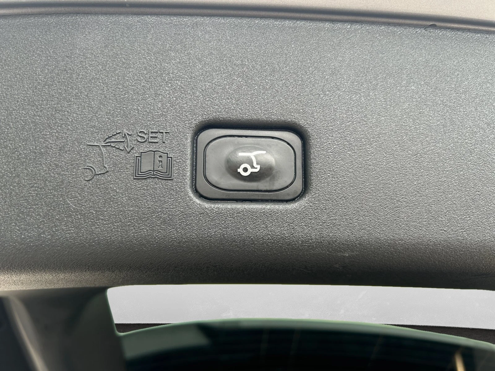 Used 2024 GRAY Lincoln RESERVE AWD image 11