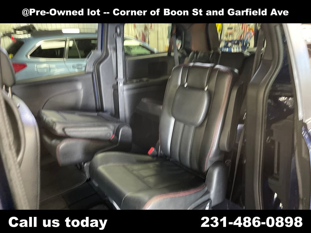 Used 2016 Blue Dodge R/T image 27