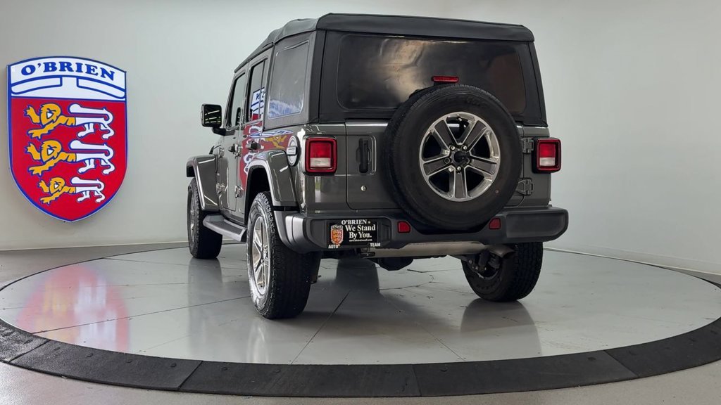 Used 2018 Gray Clearcoat Jeep Unlimited Sahara image 6