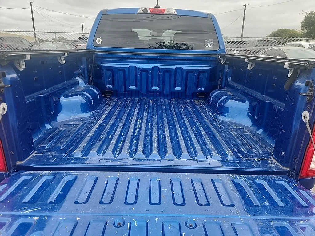 Used 2020 Blue Ford XLT image 17