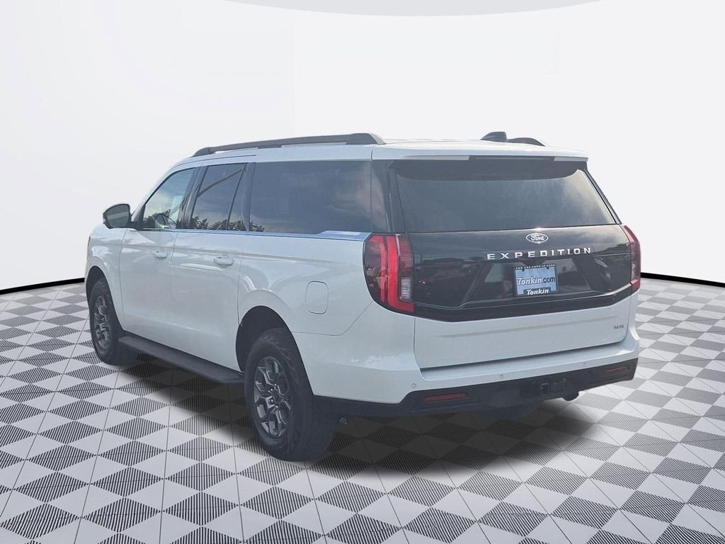 New 2027 Star White Metallic Tri-Coat Ford MAX Active image 38