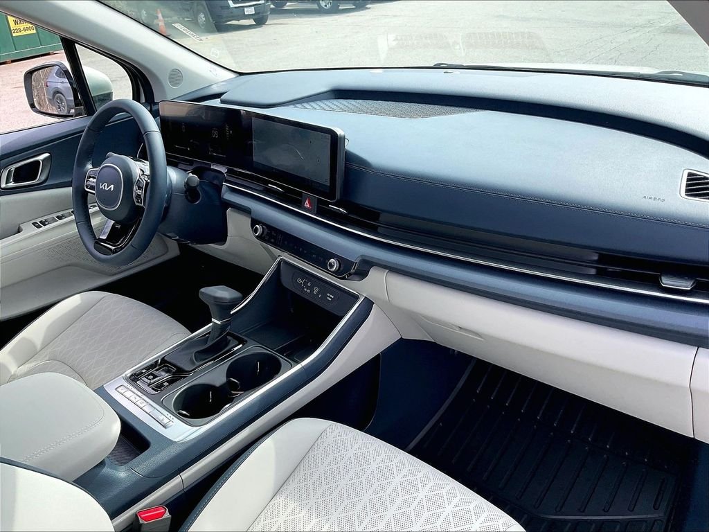New 2026 Ivory Silver Kia EX image 10