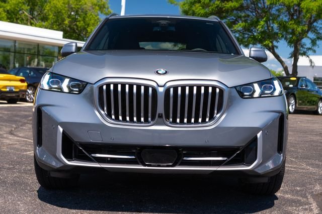 Certified Used 2024 Skyscraper Grey Metallic BMW xDrive40i image 6