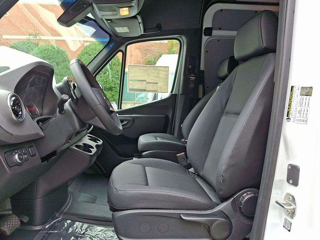 2025 Mercedes-Benz Sprinter Cargo Van Base - Photo 7