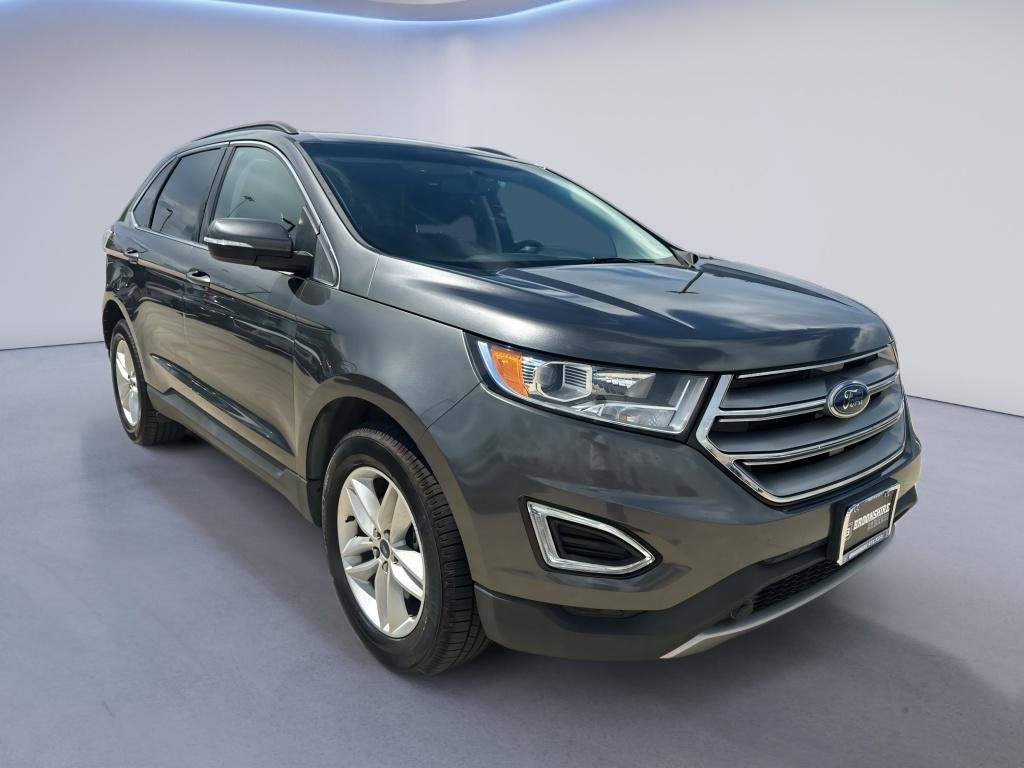 Used 2017 Magnetic Metallic Ford SEL image 3