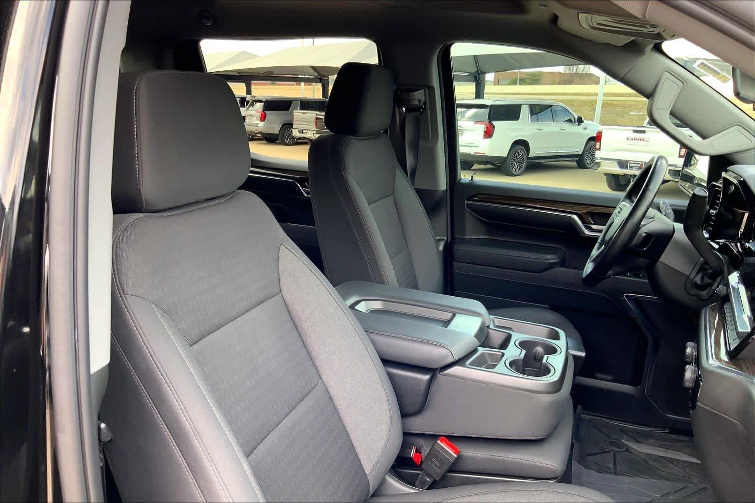 2023 Chevrolet Silverado 1500 RST - Photo 9