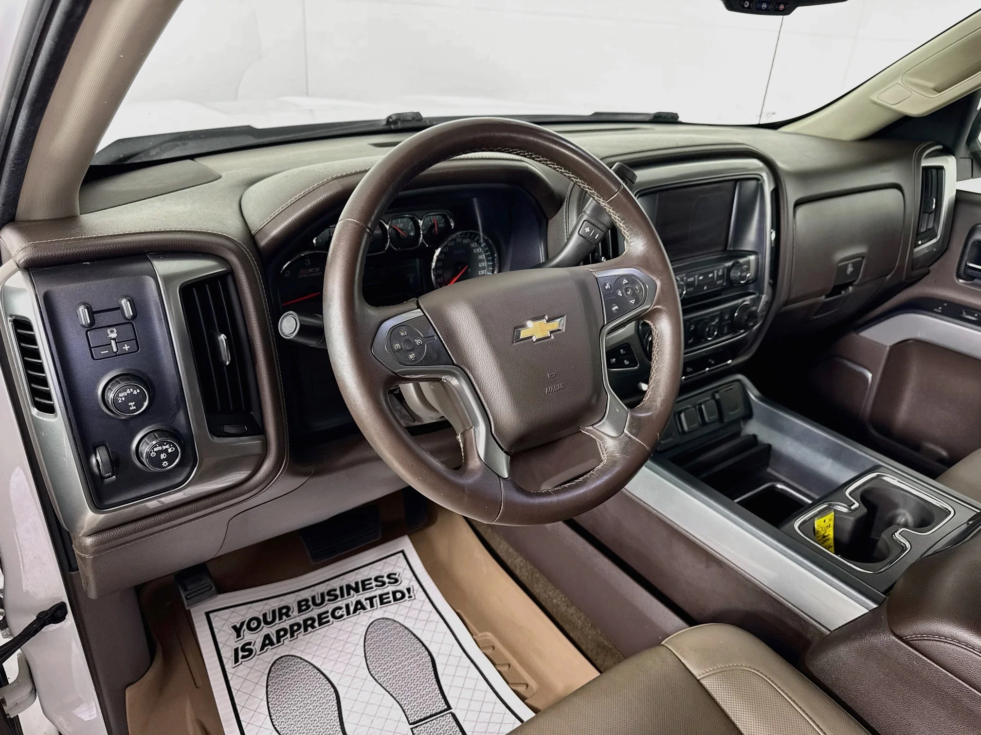 Used 2017 Summit White Chevrolet LTZ image 9