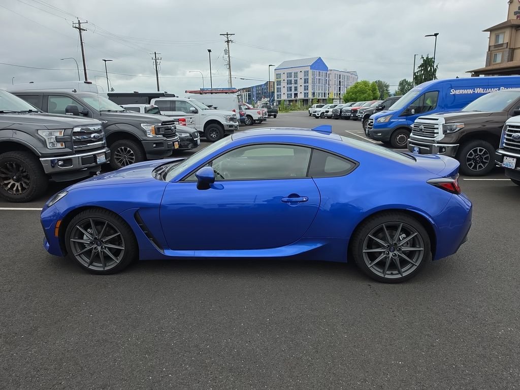 Used 2026 Blue Pearl Subaru Limited image 1