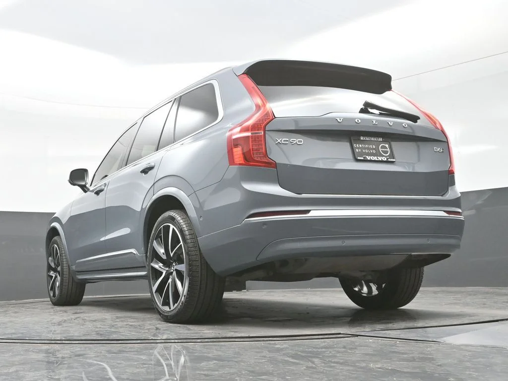 Certified Used 2023 Thunder Grey Volvo Plus image 28