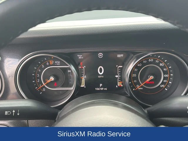 Used 2022 Gray Jeep Altitude image 11