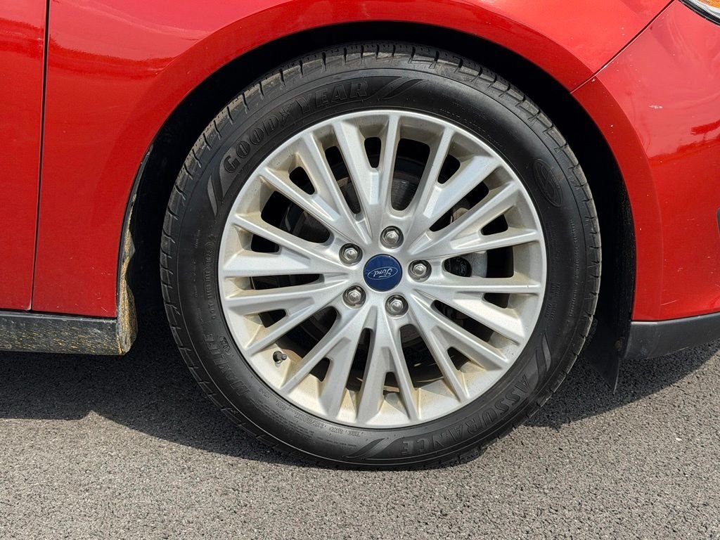 Used 2018 Red Ford Titanium image 16