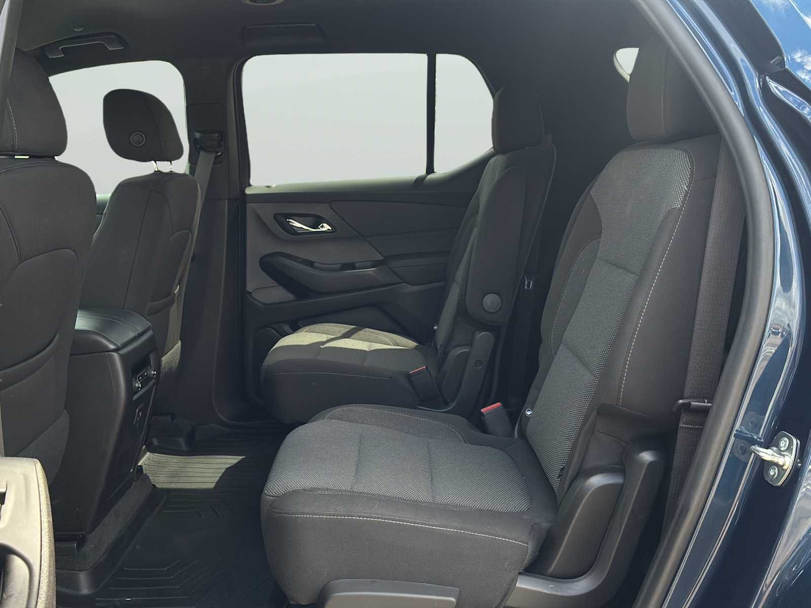 2023 Chevrolet Traverse 1LT - Photo 32