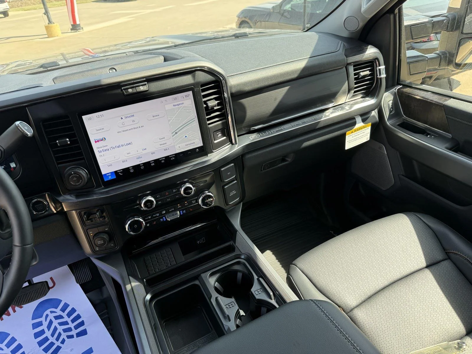 New 2026 Agate Black Metallic Ford F-250® Lariat® image 31