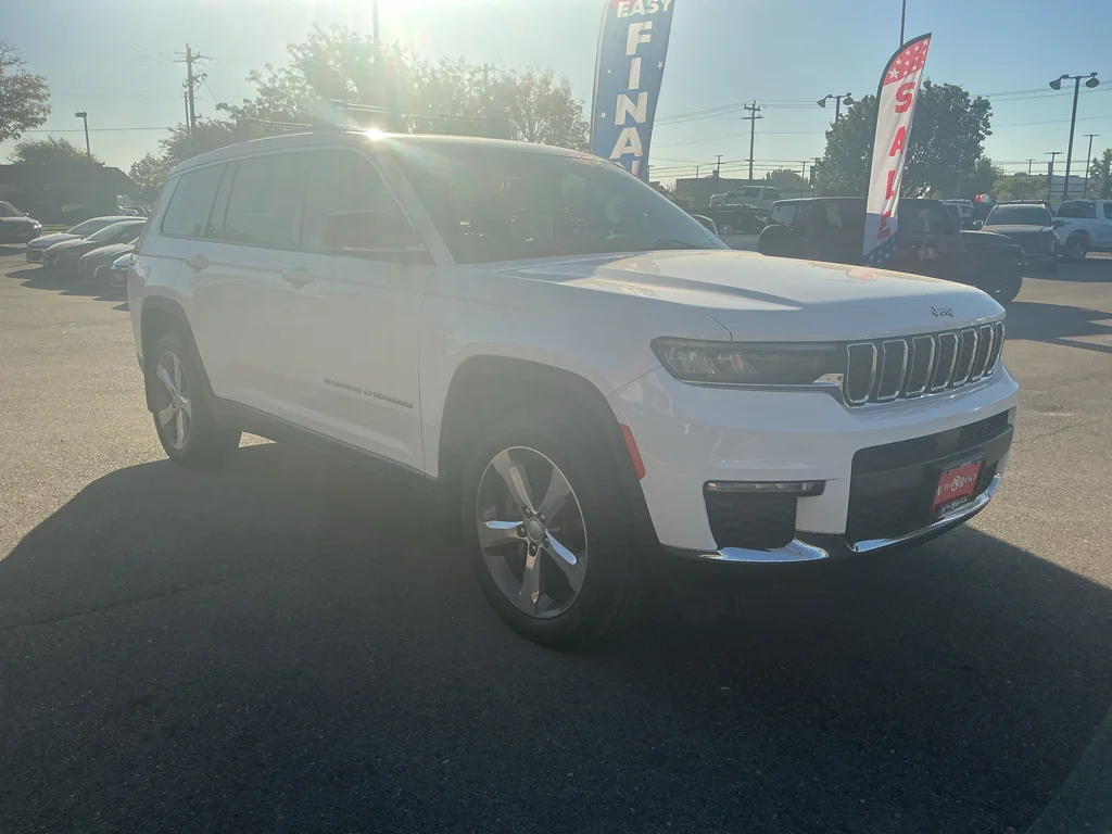 Used 2021 Bright White Clearcoat Jeep Limited image 3