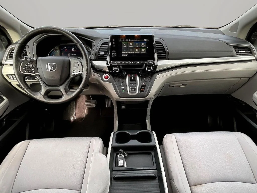 Used 2020  Honda EX image 9